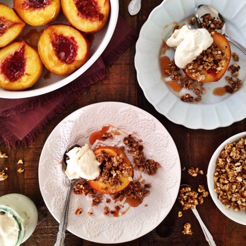 paleo-baked-peaches-with-nut-crumble